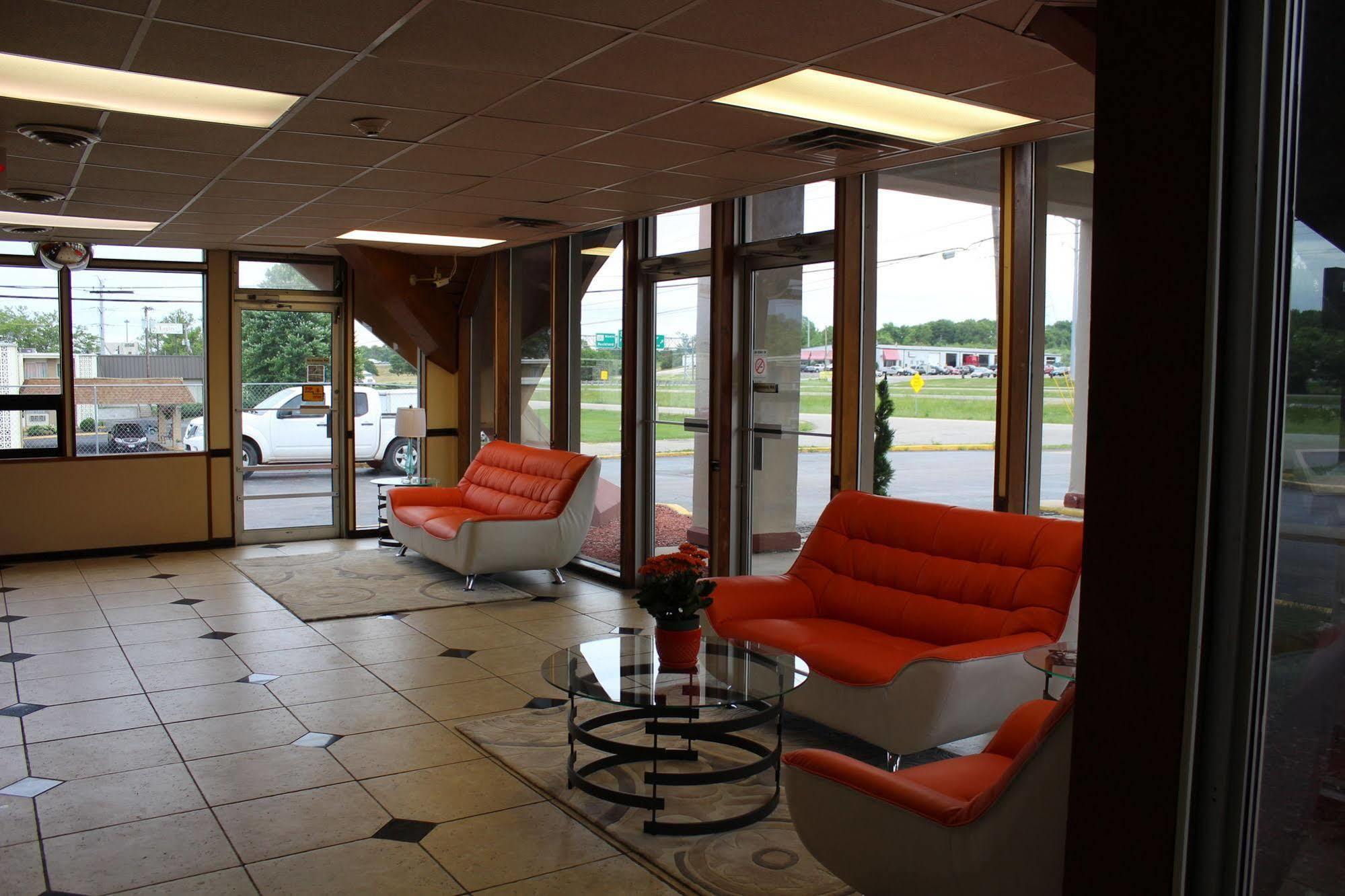 Rodeway Inn & Suites Rockford Ngoại thất bức ảnh