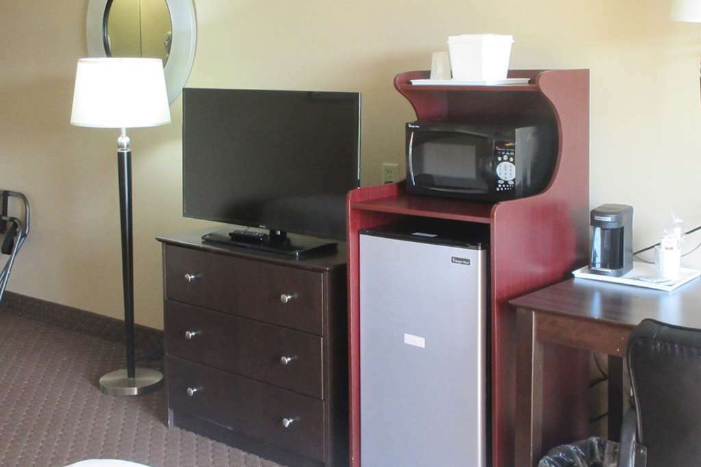 Rodeway Inn & Suites Rockford Phòng bức ảnh